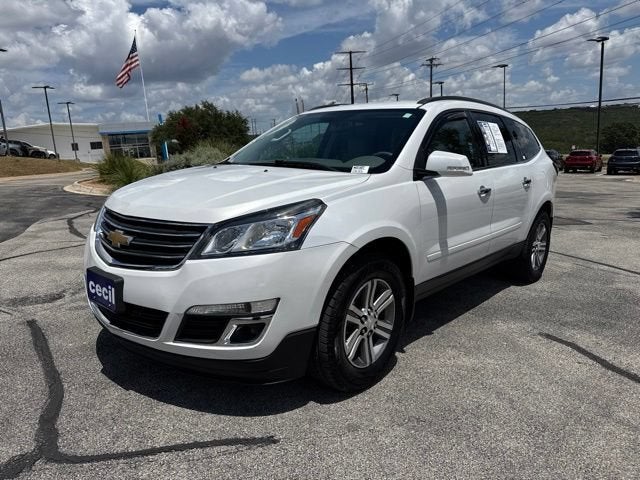 2017 Chevrolet Traverse LT in Iridescent Pearl Tricoat — front three-quarter view