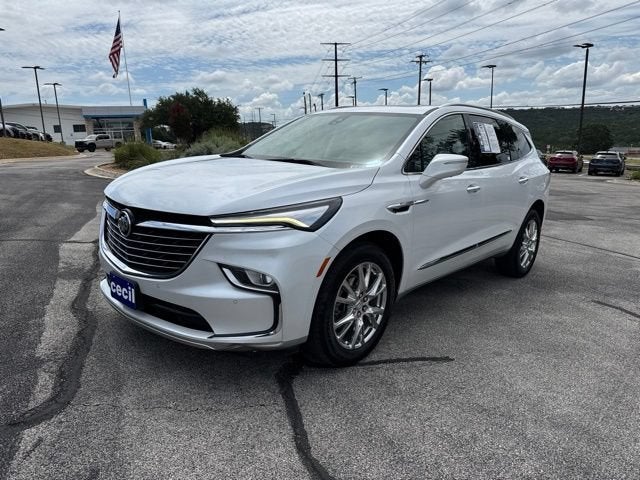 2023 Buick Enclave Premium in White Frost Tricoat — front three-quarter view