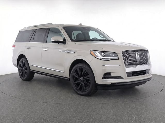 2024 Lincoln Navigator Reserve in White — front three-quarter view