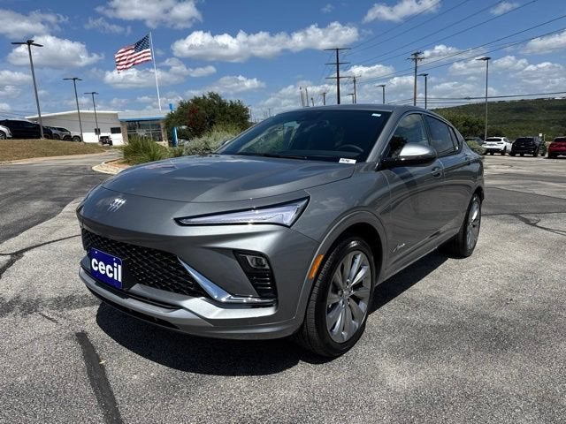 2026 Buick Envista Avenir in Moonstone Gray Metallic — front three-quarter view